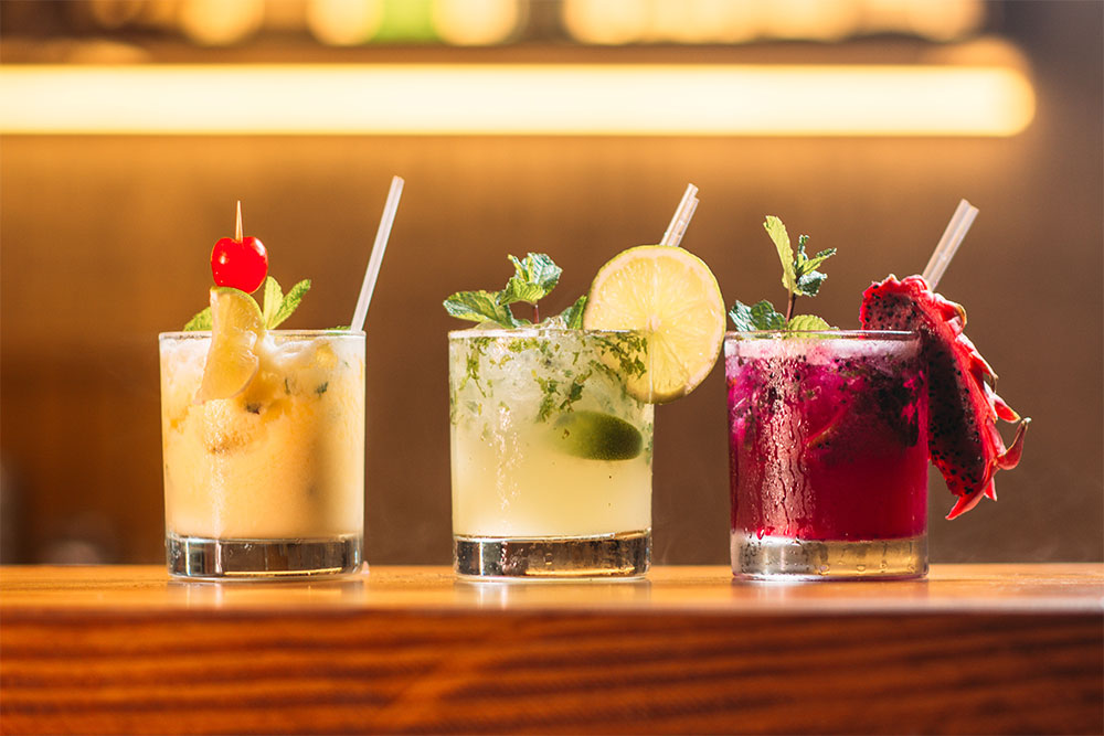 Noughty Stars in Mindful Non-Alcoholic Pub Crawl in London Today
