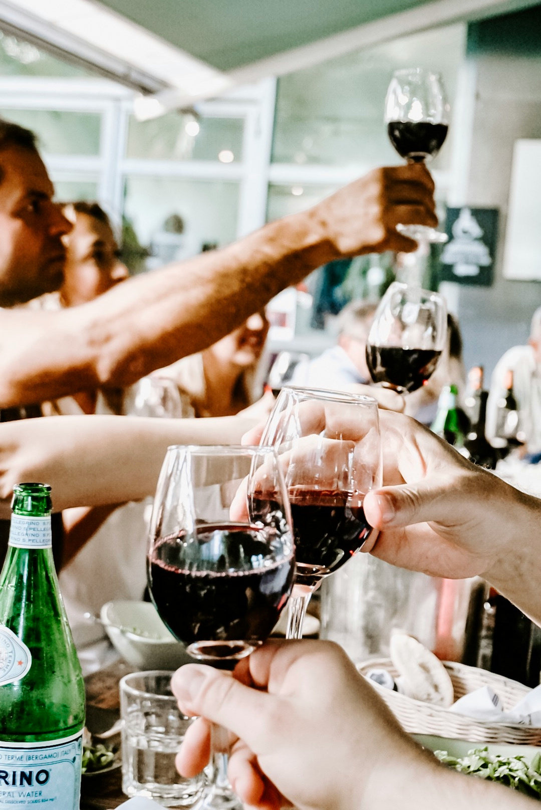 Sommelier Business Looks at Somms' Role in the NA Wine Movement